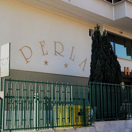 Hotel Perla غورنا اورياهوفيتسا المظهر الخارجي الصورة