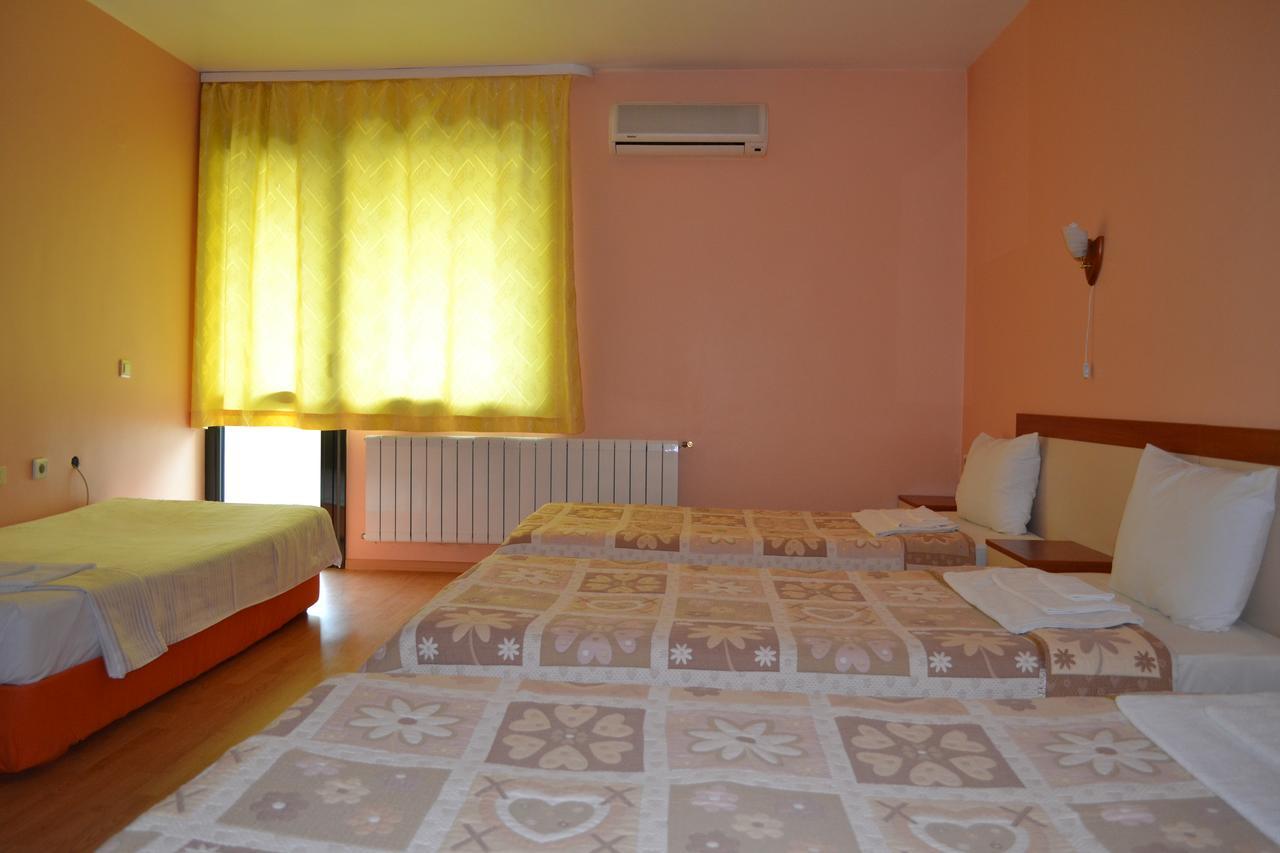 Hotel Perla غورنا اورياهوفيتسا المظهر الخارجي الصورة